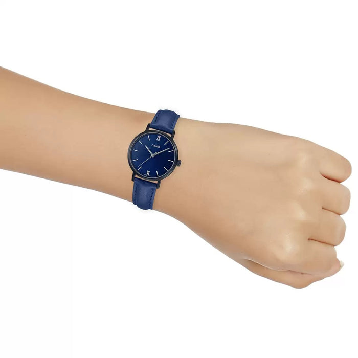 Casio Enticer Blue Leather Analog Water Resistance, LTP-VT02BL-2AUDF-A2001