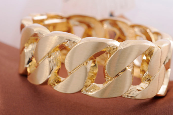 Chain Like Chic Diva Bracelet - ALILANG.COM