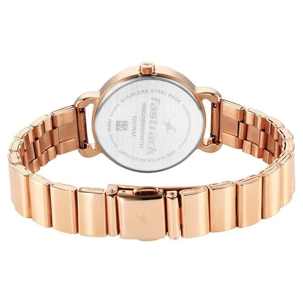 Fastrack Pulse Quartz Analog Silver Dial Stainless Steel Strap Watch for Girls 6221wm02