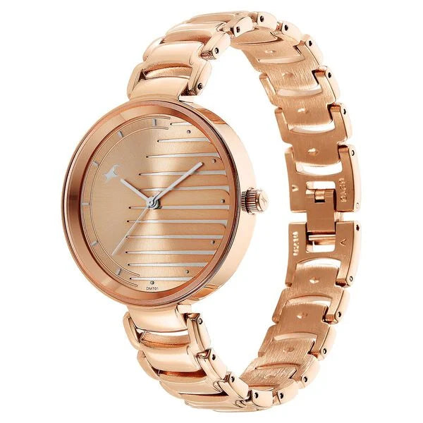 Fastrack Style Up Quartz Analog Champagne Dial Metal Strap Watch for Girls 6216WM02