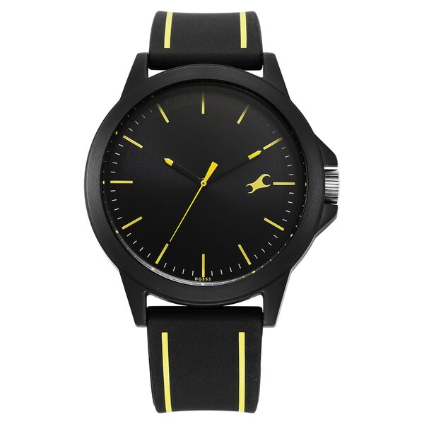 Fastrack Tees Urbanique Quartz Analog Black Dial Silicon Strap Watch For Guys 38024pp83