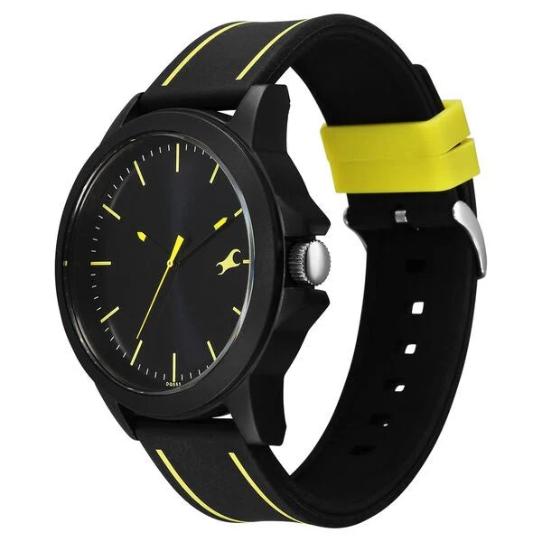 Fastrack Tees Urbanique Quartz Analog Black Dial Silicon Strap Watch For Guys 38024pp83