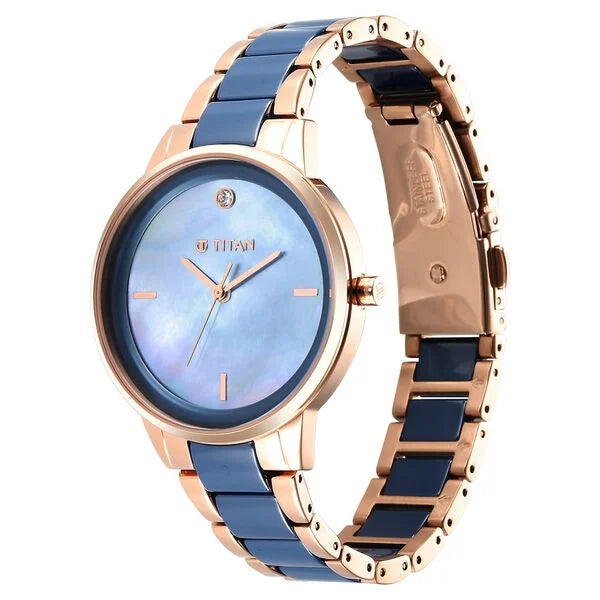 Titan Purple Ceramics Blue Dial Analog Steel and Ceramic Strap watch for Women 95213kd03