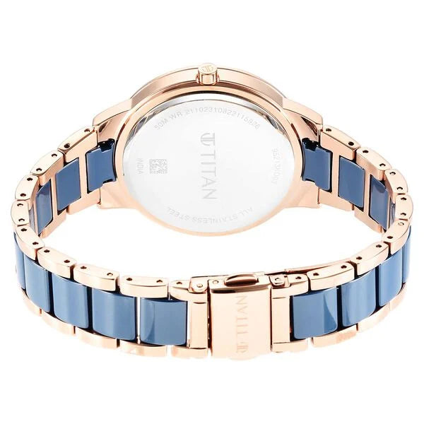 Titan Purple Ceramics Blue Dial Analog Steel and Ceramic Strap watch for Women 95213kd03