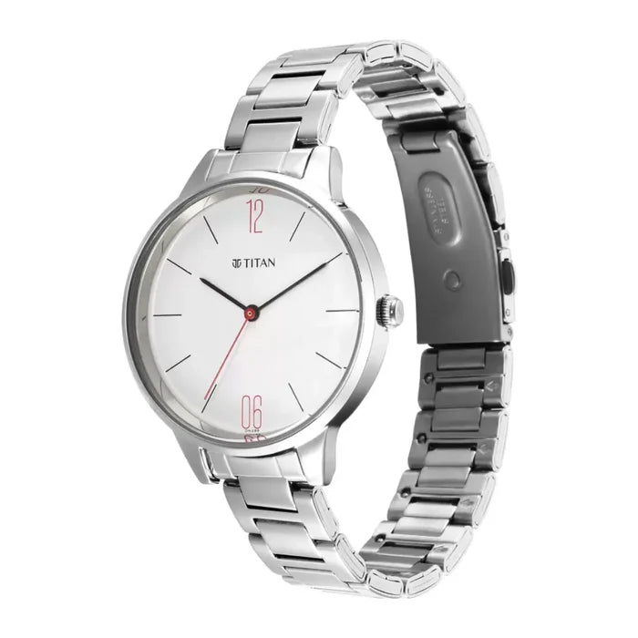 Titan Quartz Analog White Dial Watch for Women 2648sm09