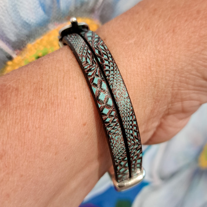Turqoise and Brown Print Feather Silver Bracelet